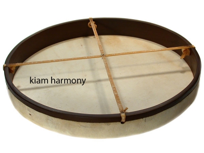 Diese leichten Gongtrommeln mit Haltekreuz haben ein sehr tiefen Klangchakter. Preiswerte aber hochwertige Rahmentrommeln, Gongtrommeln Schamanentrommeln Kaufen.