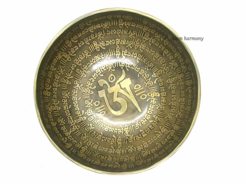 Klangschale Ton F Herzchakra 503 g ♥ Glückssymbole - OM... Klangschale Ton F Herzchakra 503 g ♥ Glückssymbole - OM...