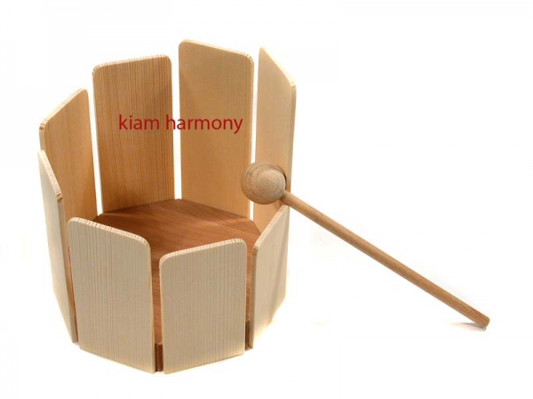 Die Rührtrommel, auch Rühr-Xylophon genannt, ist ein einfaches Effektinstrument Die Rührtrommel, auch Rühr-Xylophon genannt, ist ein einfaches Effektinstrument